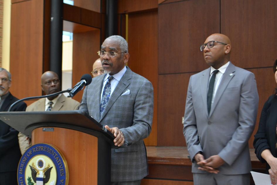 Rein in ICE, reform immigration: Meeks