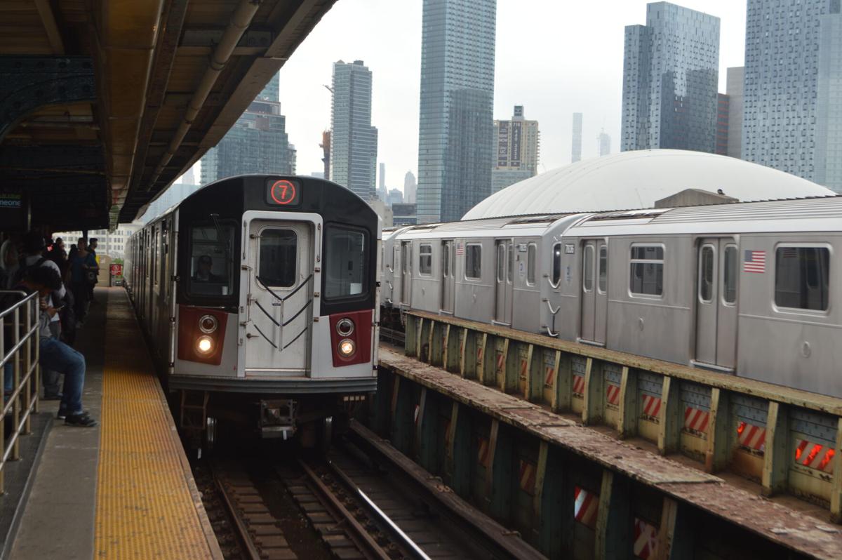 Weekend service changes on No. 7 subway line | | qchron.com