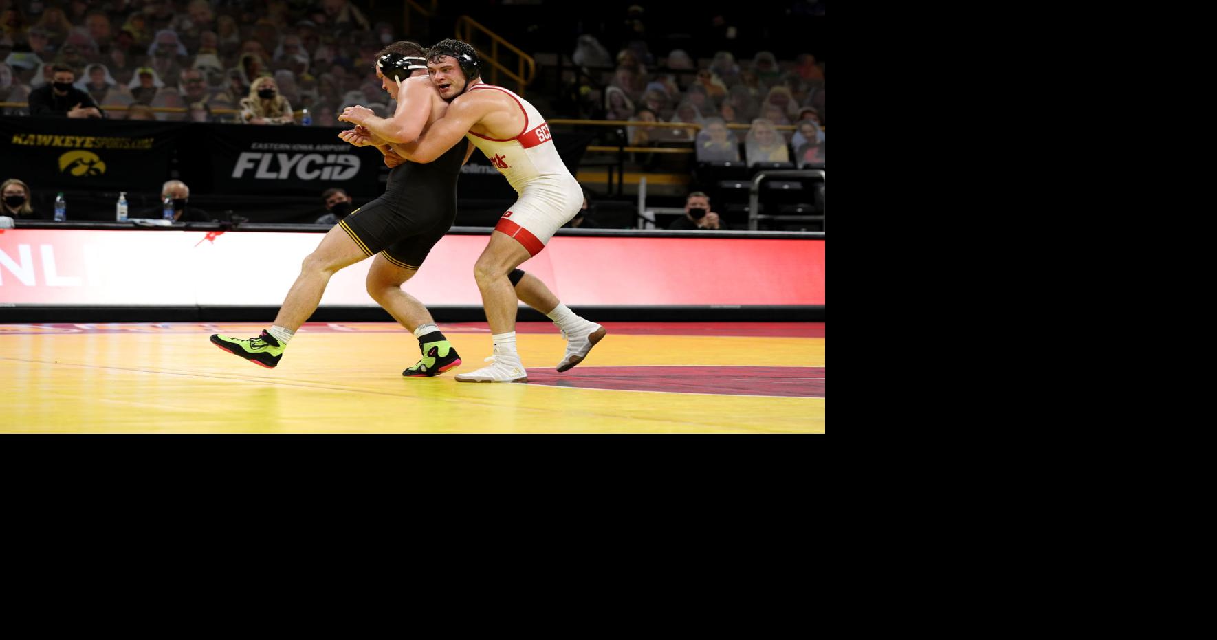 Hawkeyes have plenty to prove in dual finale