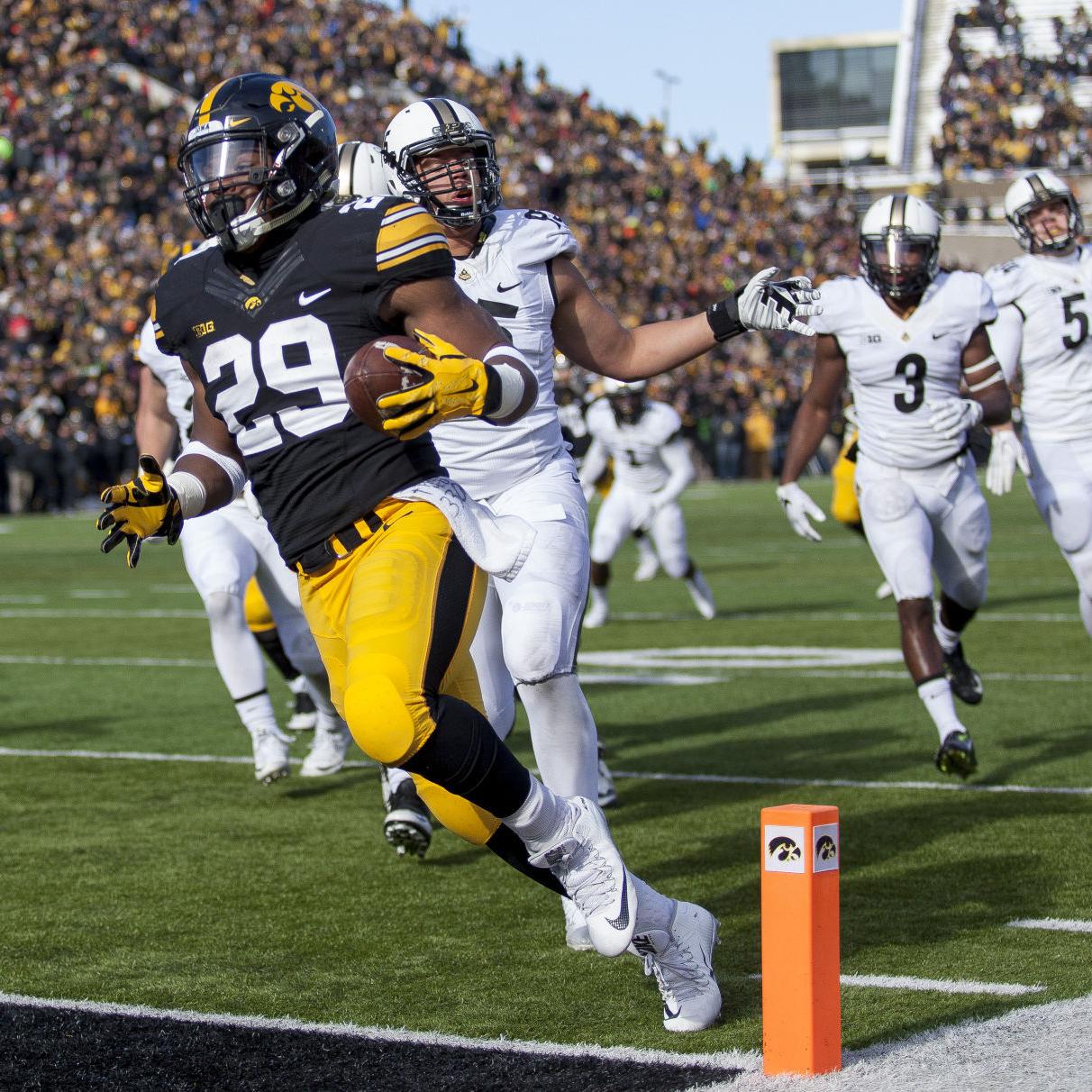 Hawkeye 10 10 Leshun Daniels Miami Ohio Coaches And Recruits