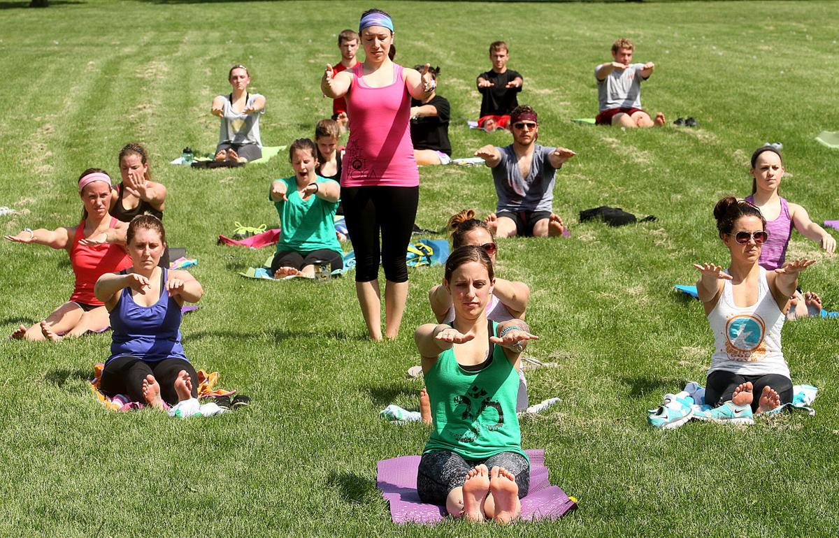 PHOTOS: Yoga in the park