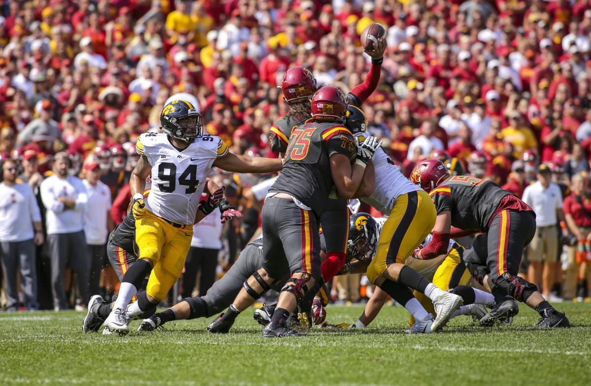 090917-HAWKEYE-FOOTBALL-040