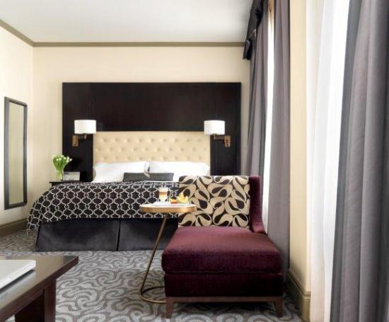 City View King Room