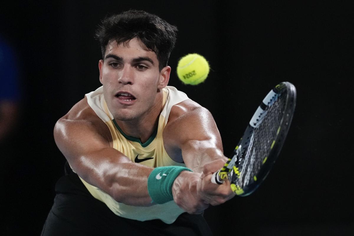 A record 30 men's seeds reach Australian Open 2nd round
