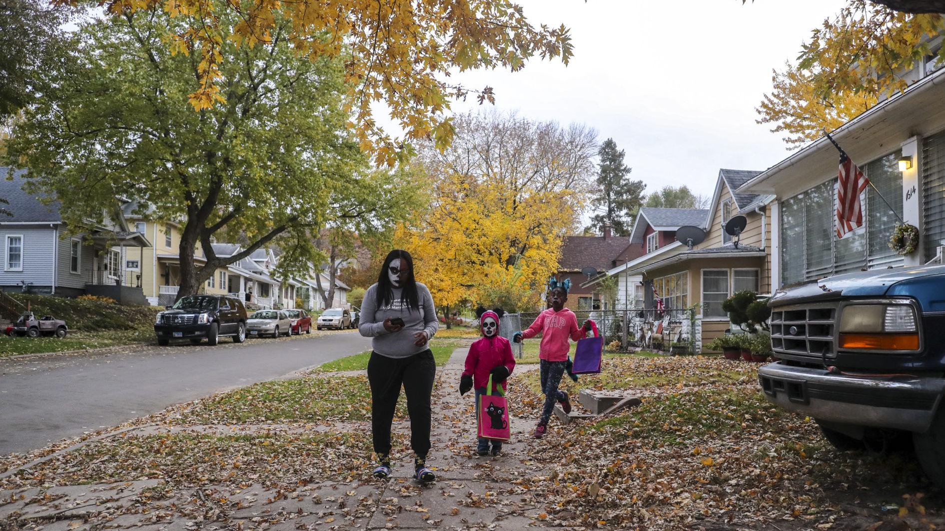 Check This List For This Year S Trick Or Treat Hours In The Quad Cities Local News Qctimes Com