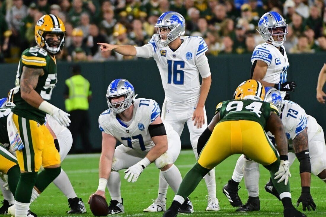 NFC North-leading Lions rally from 12-point deficit late to beat Bears