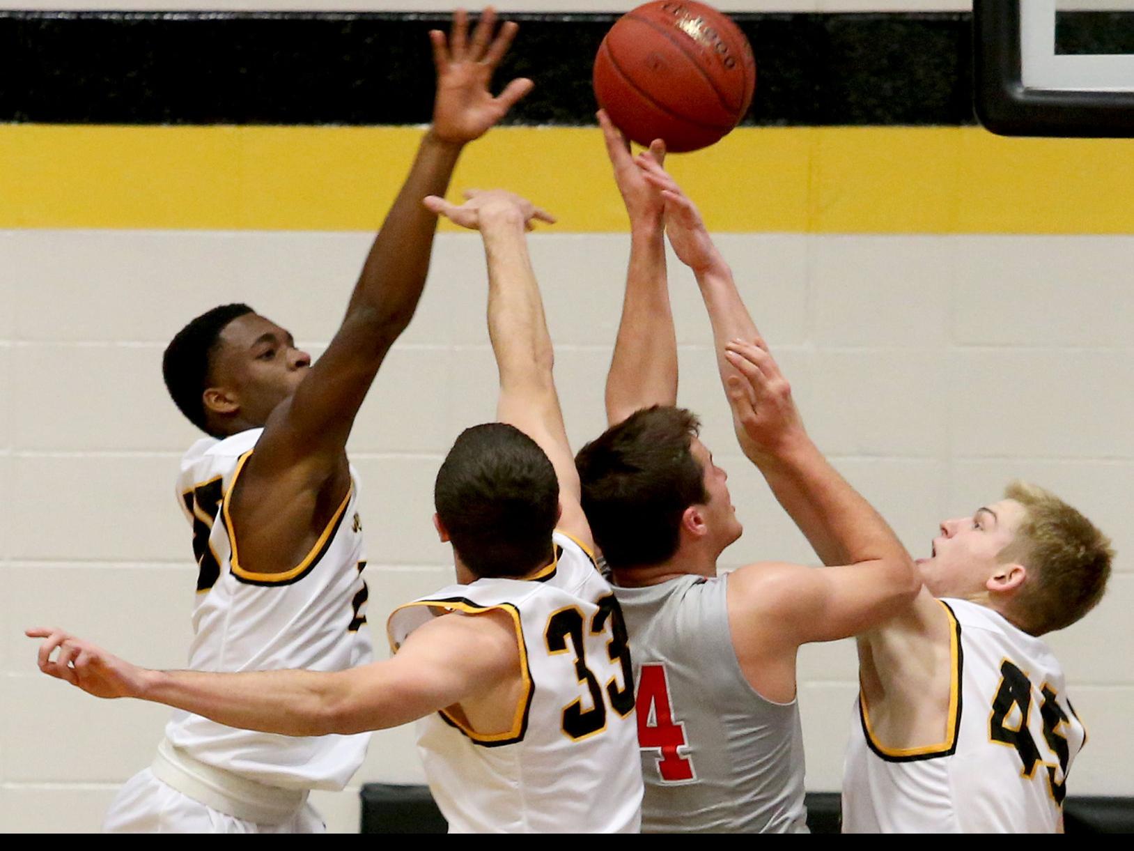 Q C Area High School Results For Tuesday Dec 13 Qc Varsity