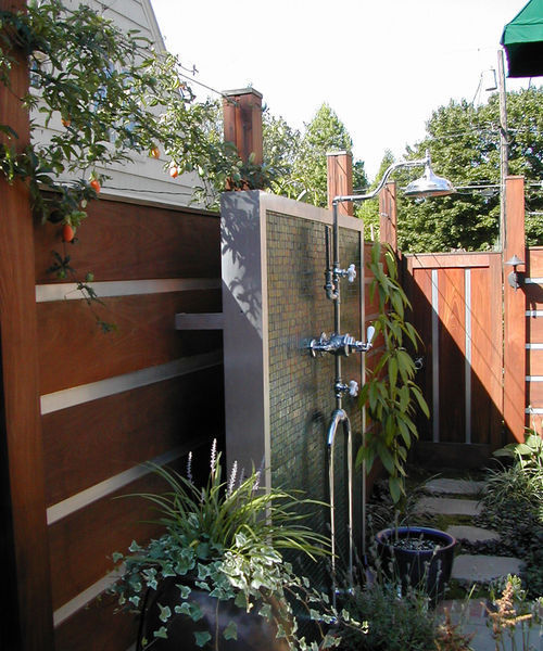 Lather Up In Luxury Outdoor Showers Home Garden Qctimes Com