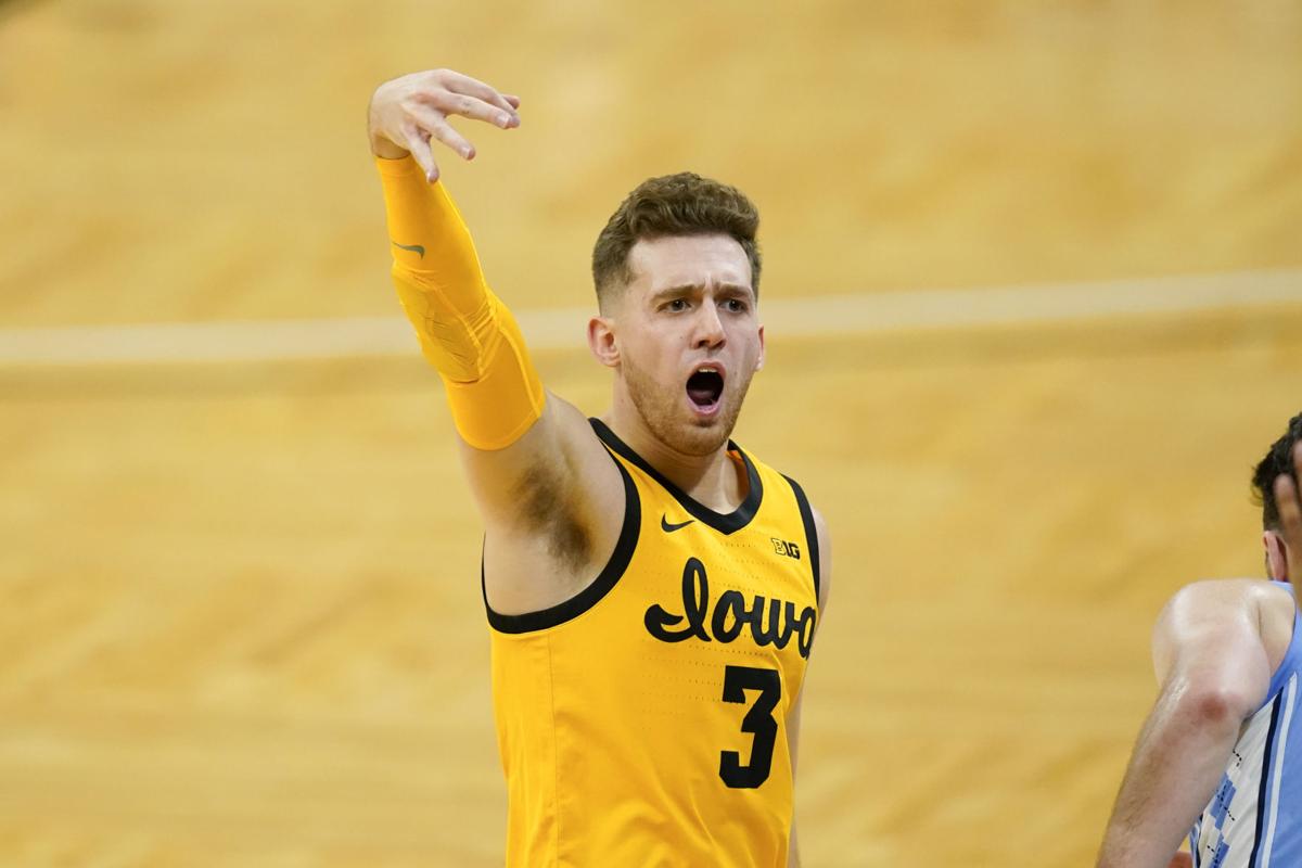 Iowa's Jordan Bohannon has a difficult decision in front of him - The  Athletic