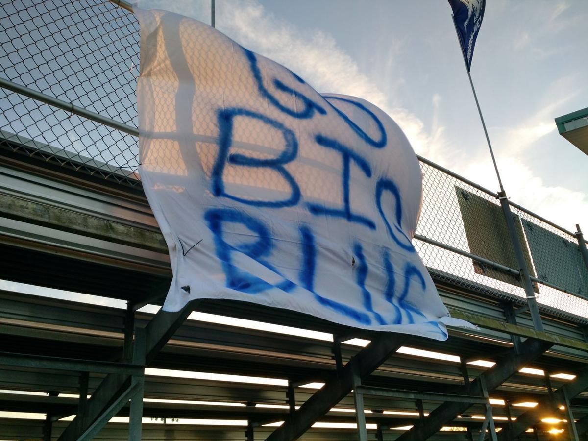 Big plays help AnnawanWethersfield survive