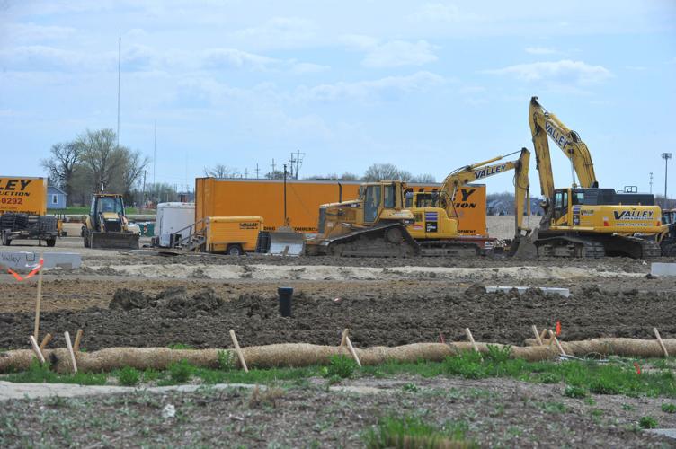 041523-qc-nws-roadwork-135