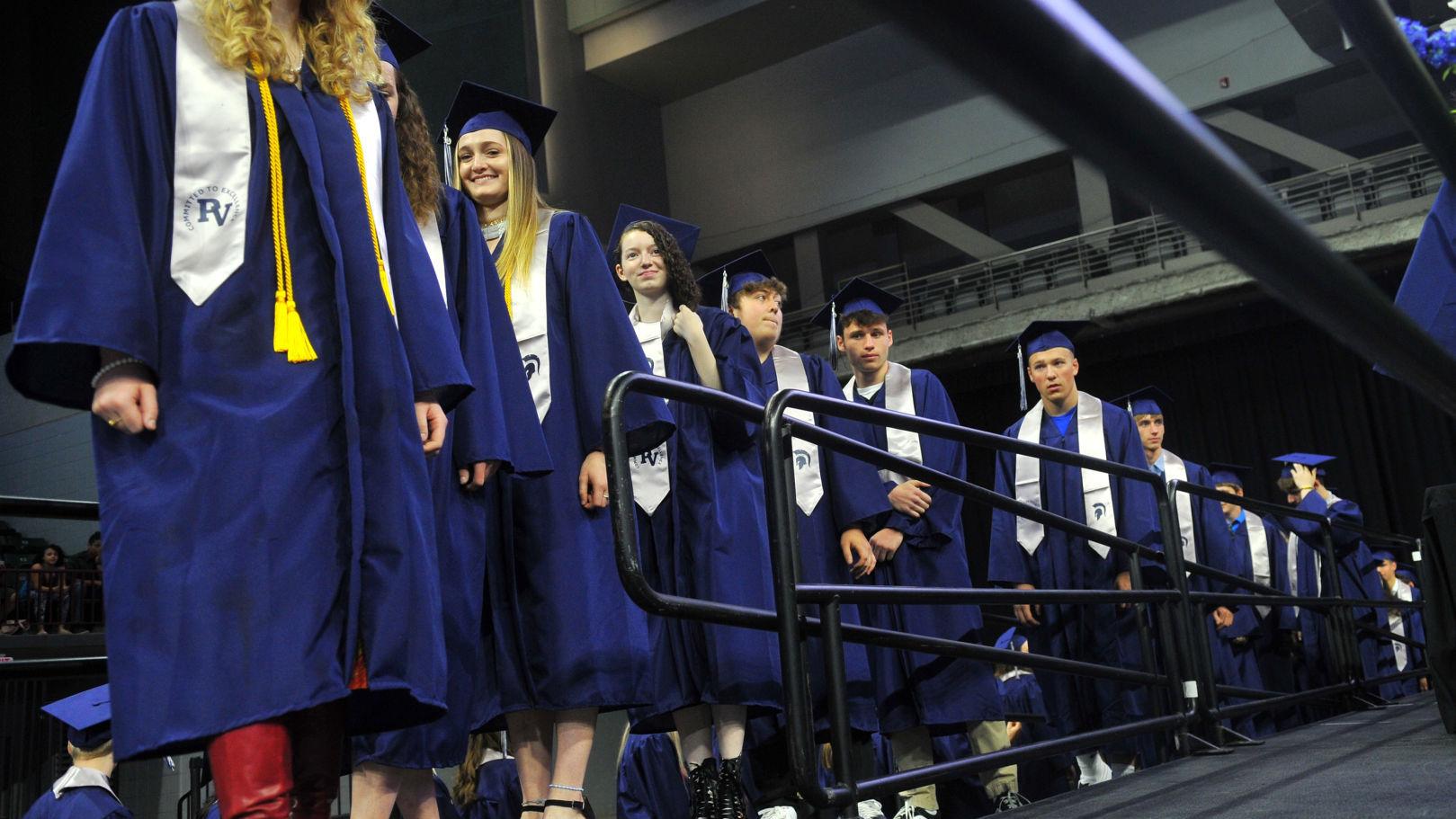 Davenport And Pleasant Valley Cancel High School Graduation Ceremonies Local Education Qctimes Com Taxslayer May 10th 2022 Graduation