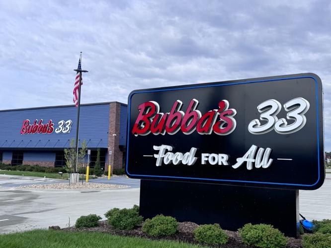 Bubba's 33 2.jpg