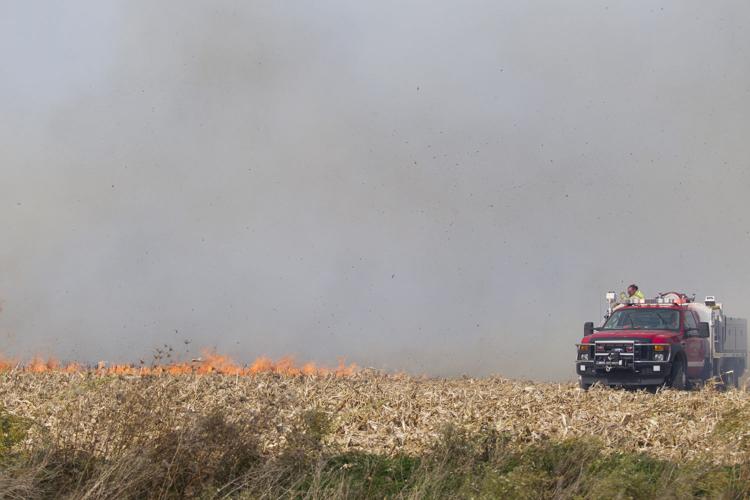 Scott County crews battle major field fires near Eldridge