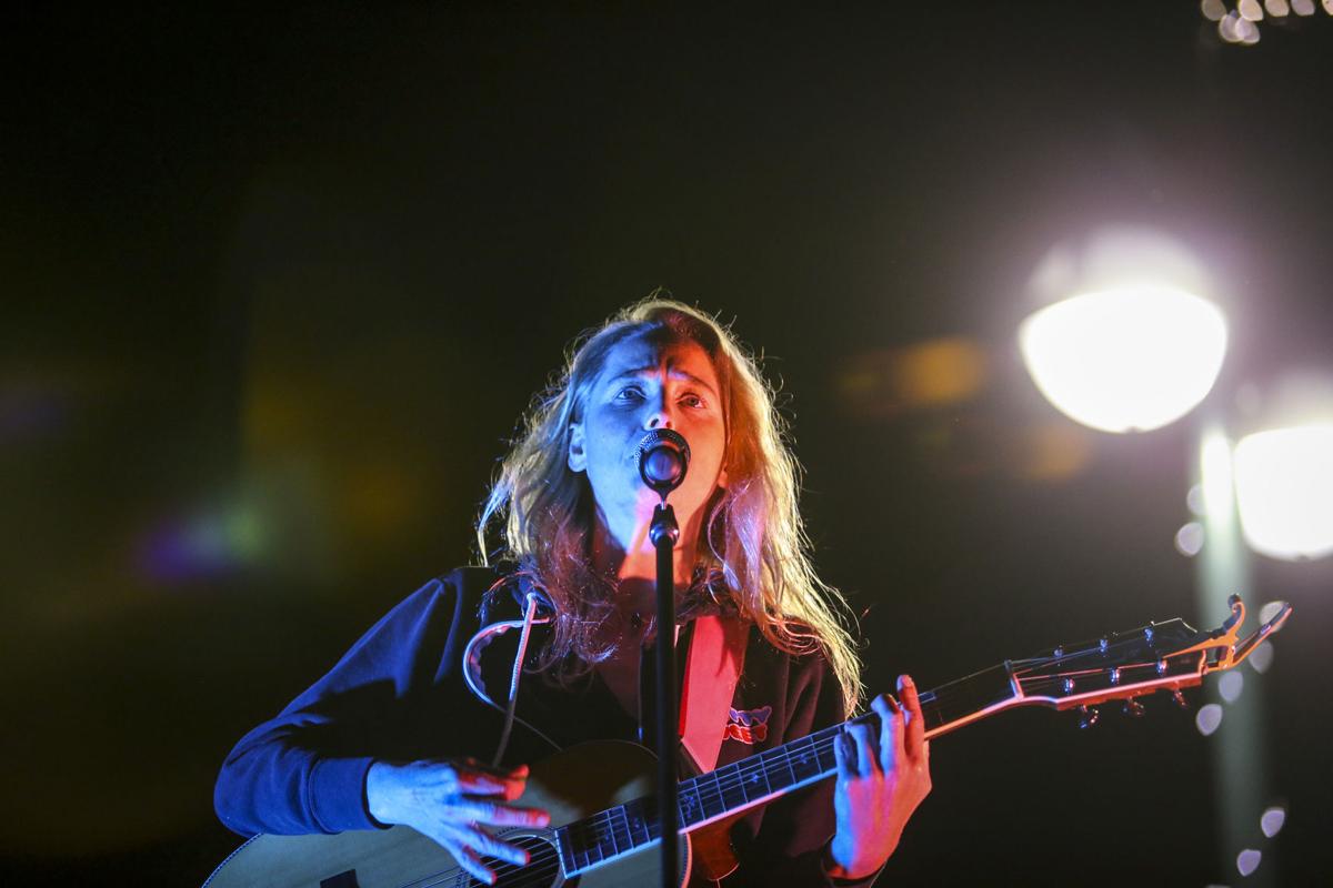 The Big Story In The Life Of Lissie Music Qctimes Com G em bm i'm on the pursuit of happiness and i know g em bm everything that shines aint always gonna be gold, g c em hey i'll be fine once i get it g c em i'll be good. the big story in the life of lissie