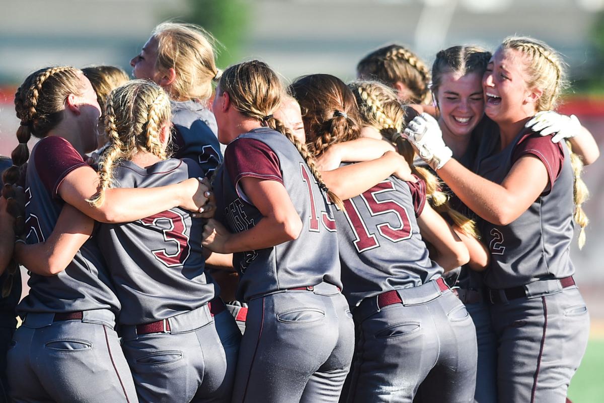 061621-qc-spt-2A-state-title-softball-010