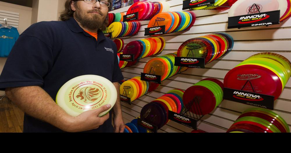 Frisbee golf store opens in Hilltop Campus Village