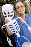 Wundram: Skeleton-maker not spooked at all