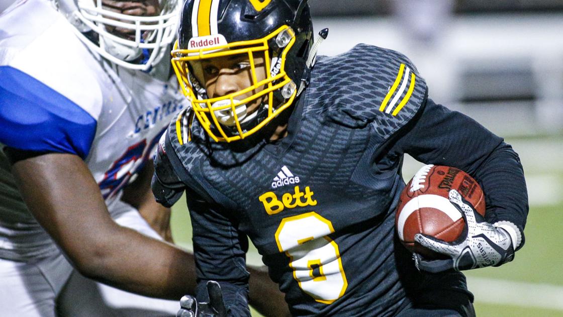 Iowa prep football playoff pairings | High School Football - QCVarsity.com | qctimes.com Iowa prep football playoff pairings | High School Football - QCVarsity.com | qctimes.com