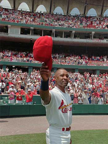 Viewpoint series heads outdoors with baseball great Ozzie Smith
