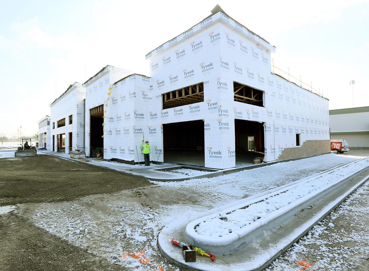 New Strip Mall Comes To Bettendorf Corner Business Economy