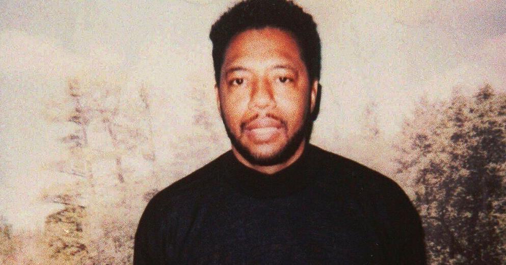 Former Chicago gang leader asks Pritzker for clemency following Trump pardon KATHLEEN FOODY and TODD RICHMOND Associated Press Oct 24, 2025 8 mins ago