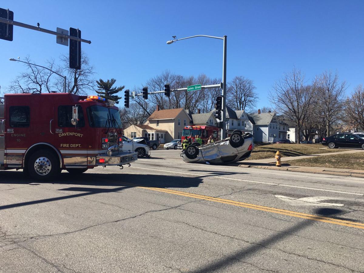 Police respond to 2vehicle crash in Davenport Local News