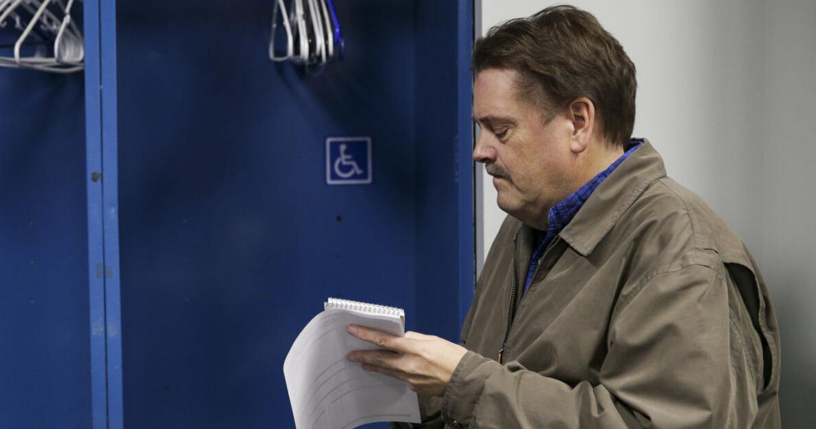 Former Quad-City Times reporter Steve Batterson named to Kinnick Media Wall of Fame