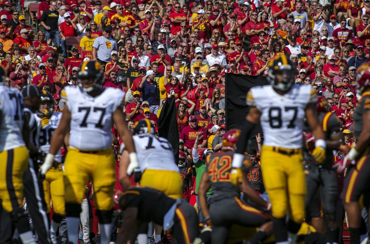 090917-HAWKEYE-FOOTBALL-034