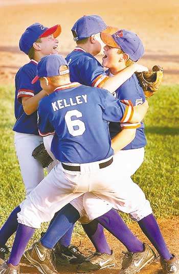 Davenport Team Represents Iowa At Little League Regionals