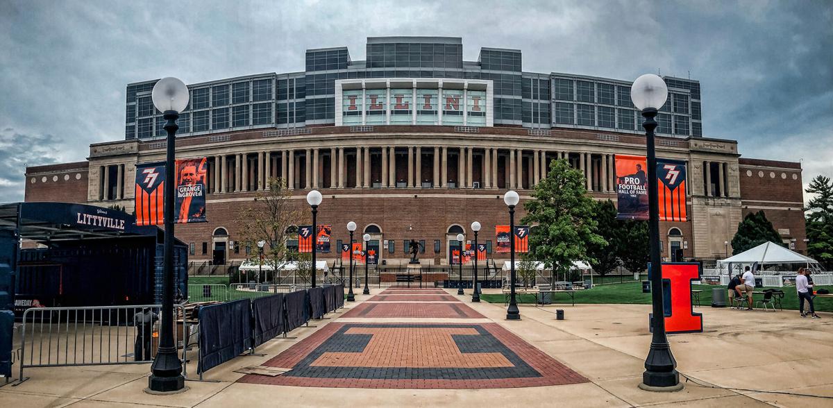 Live updates from Memorial Stadium: Iowa at Illinois