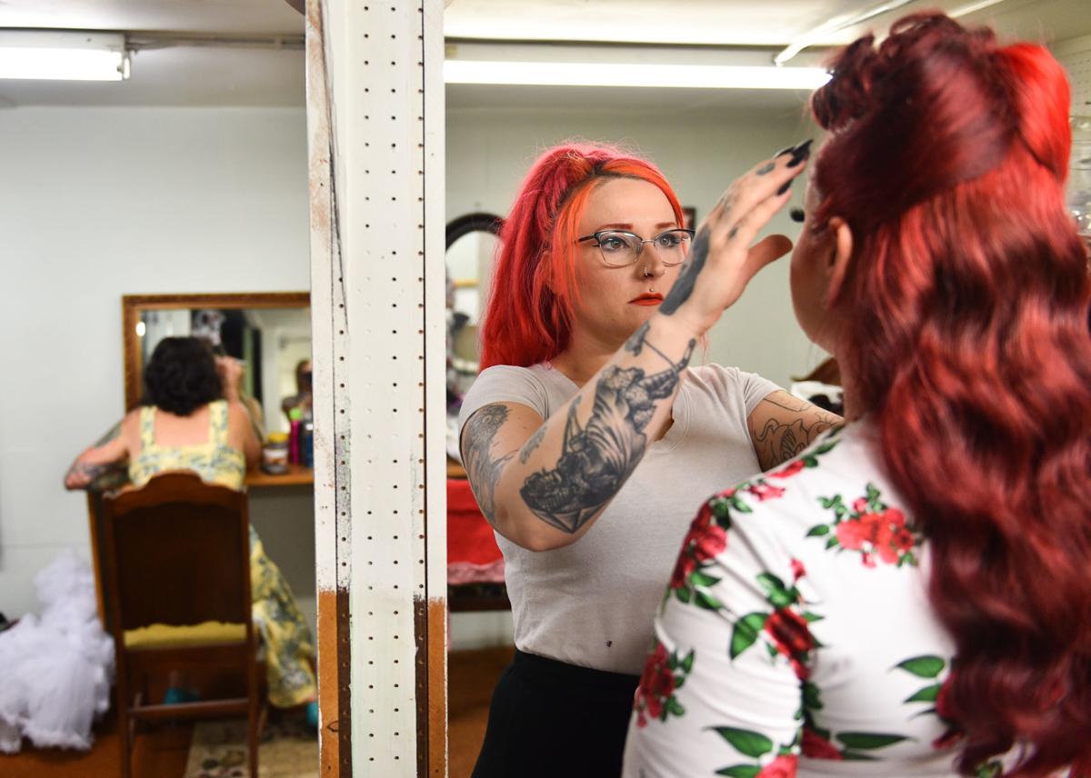 Going Retro True Pinups Quad Cities Celebrates Friendship And