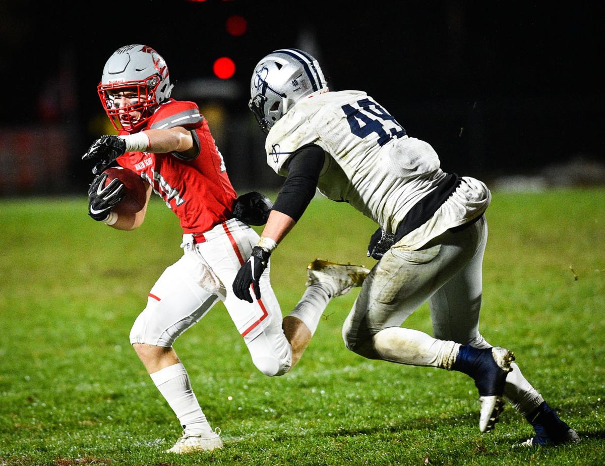 110119-qct-spt-ns-xavier-fball-021a.jpg
