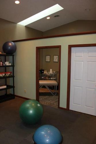 LiveWell Chiropractic & Wellness Center