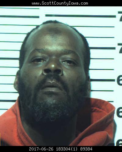 Two arrested in Davenport convenience store robbery