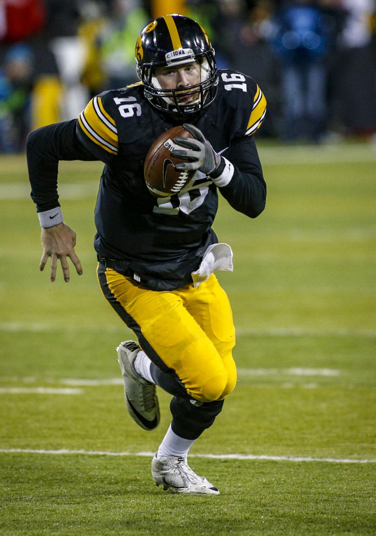 Bottom line still matters to Hawkeyes' Beathard Iowa Hawkeyes