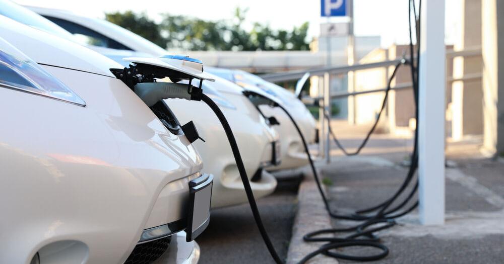Iowa electric vehicle registrations up nearly 30%, but charging stations lag - Vimarsana News