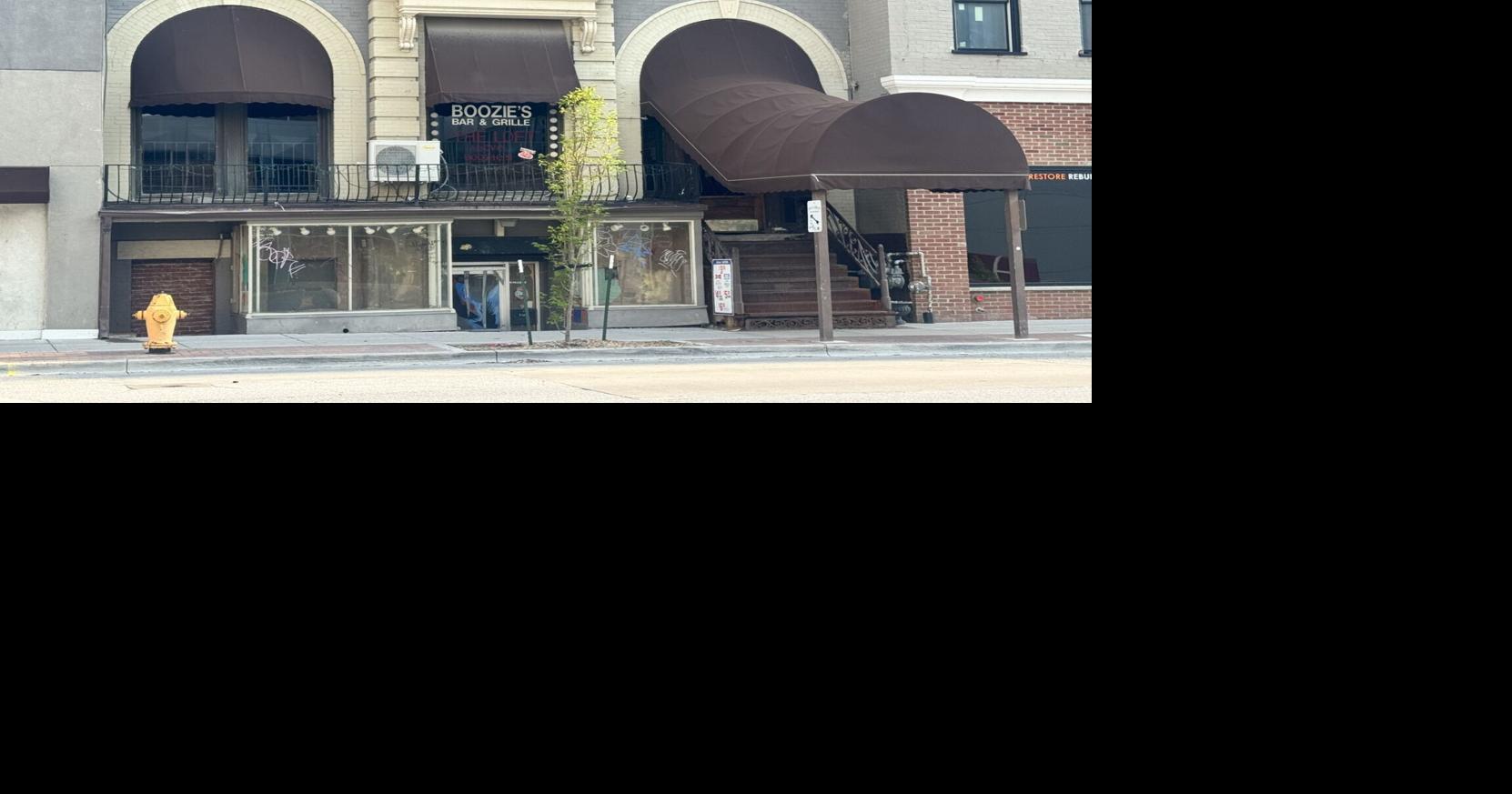 Davenport approves lease for Boozie’s at Freight House; demo of vacant apartment building