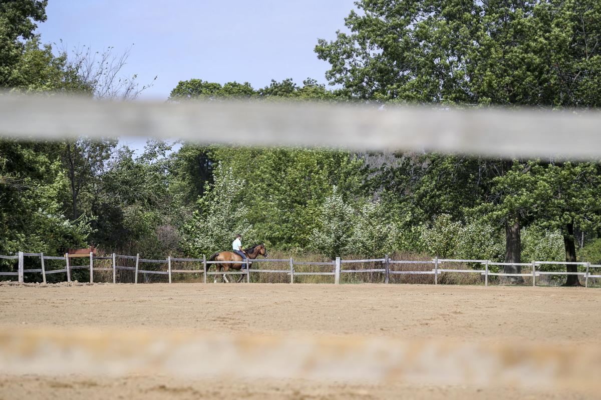 100317-EQUESTRIAN-SHOW-004