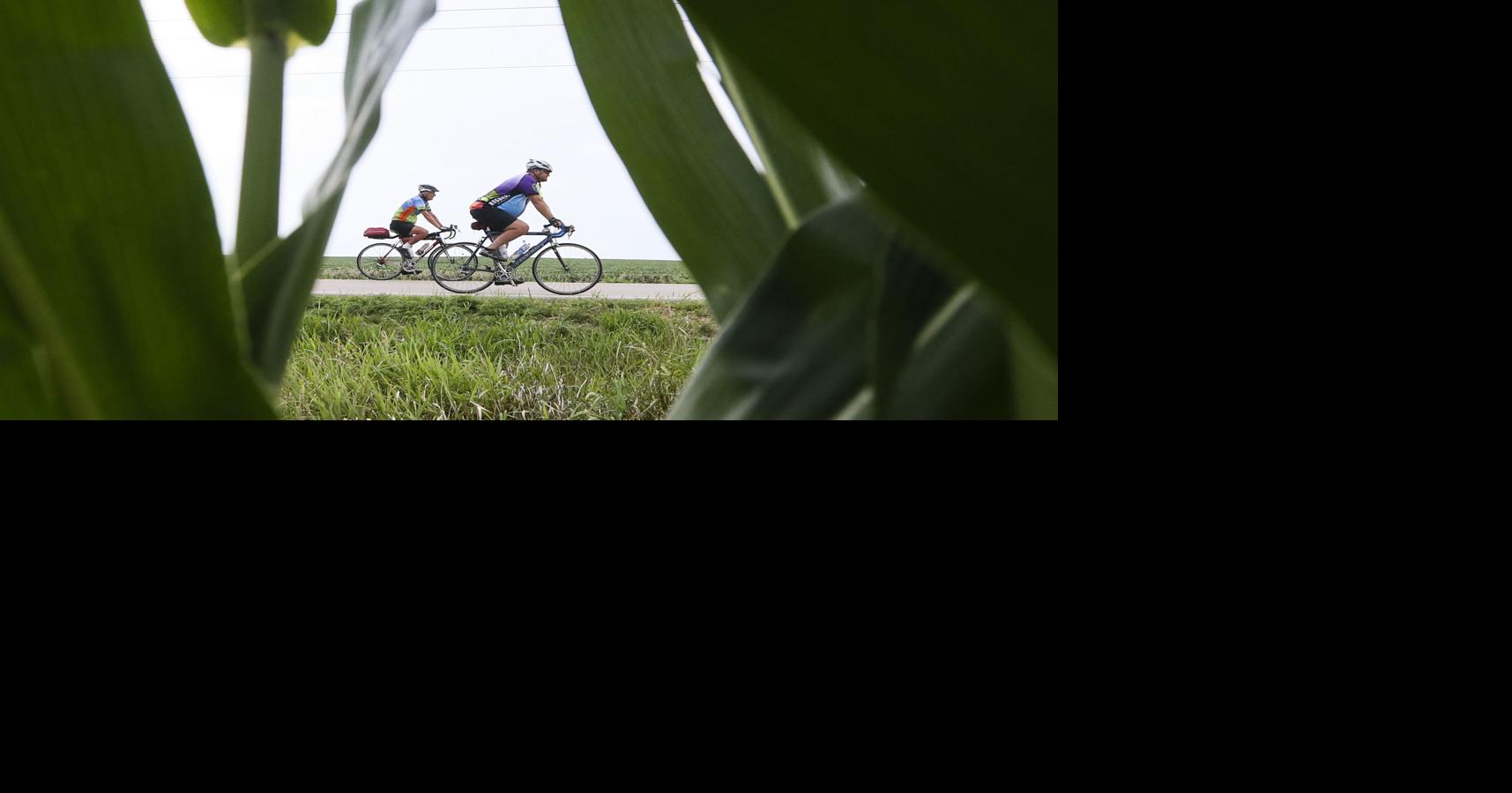 Photos RAGBRAI makes it to DeWitt