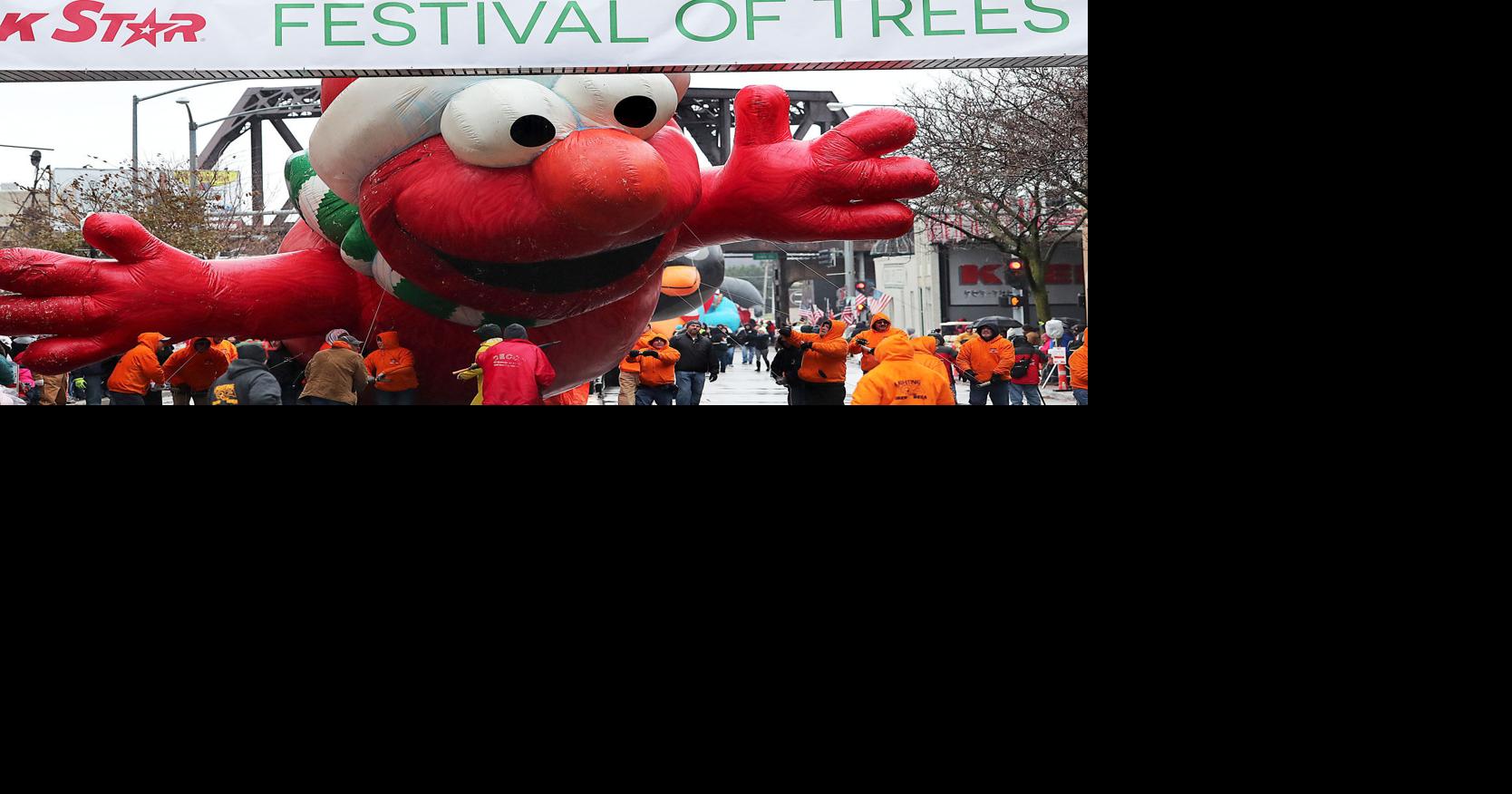 Photos 25th annual Festival of Trees Parade