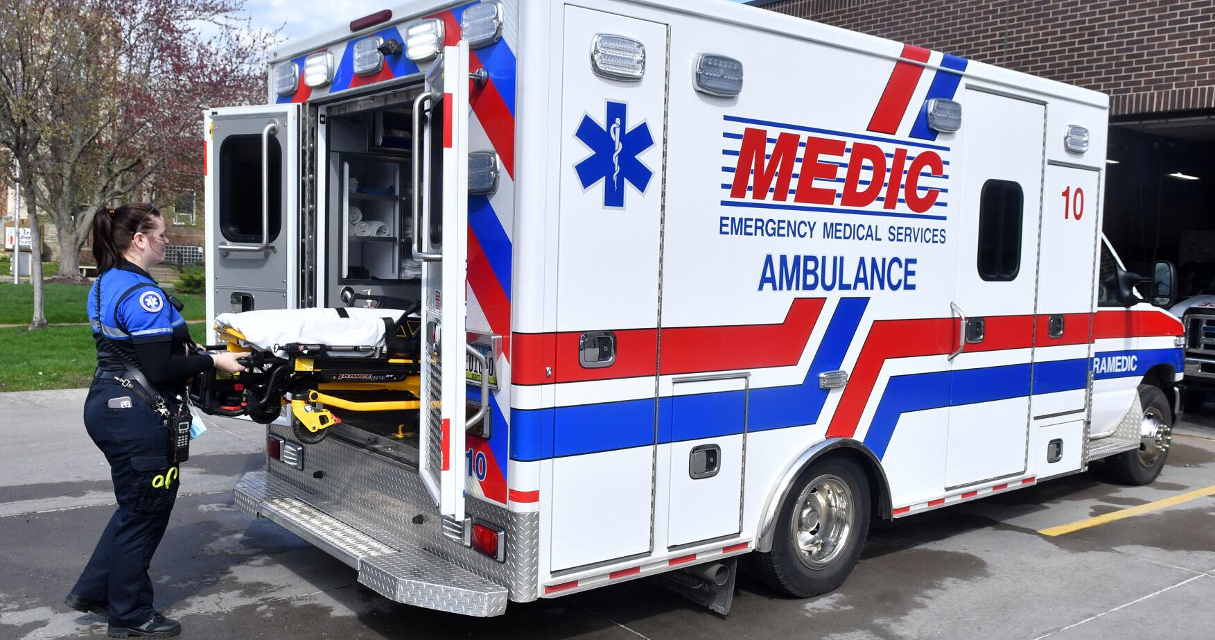 Scott County to hire long-time MEDIC staffer to lead county ambulance service - Vimarsana News