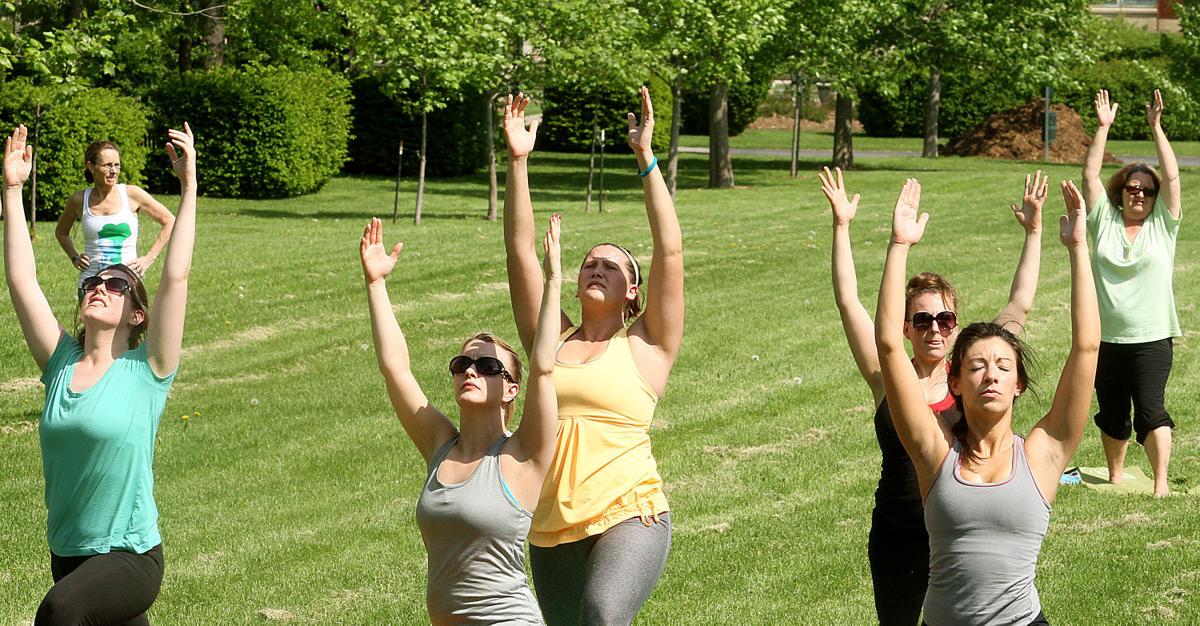 051615-yoga16