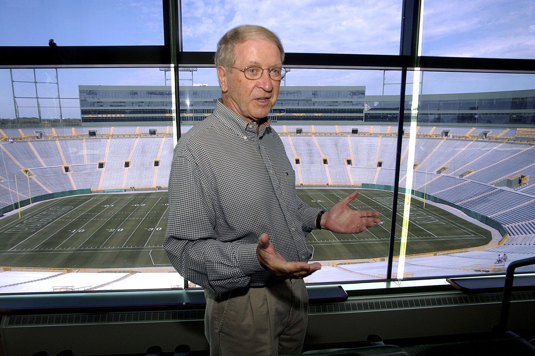 Longtime Packers CEO Bob Harlan dies at 89