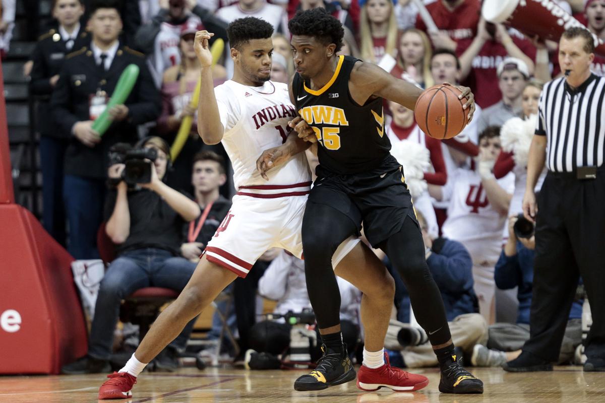 Bohannon And Cook Carry Hawkeyes To Win At Indiana Iowa Hawkeyes