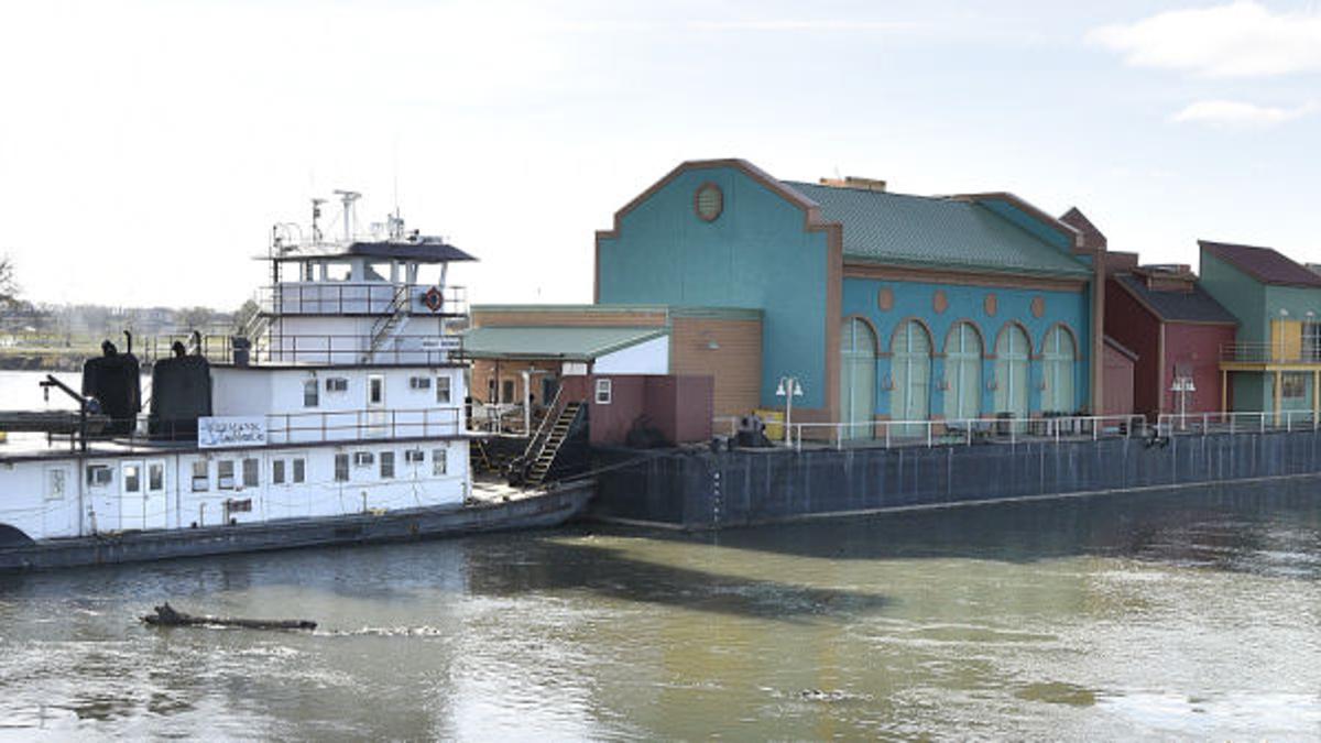 Riverboat Riverboat
