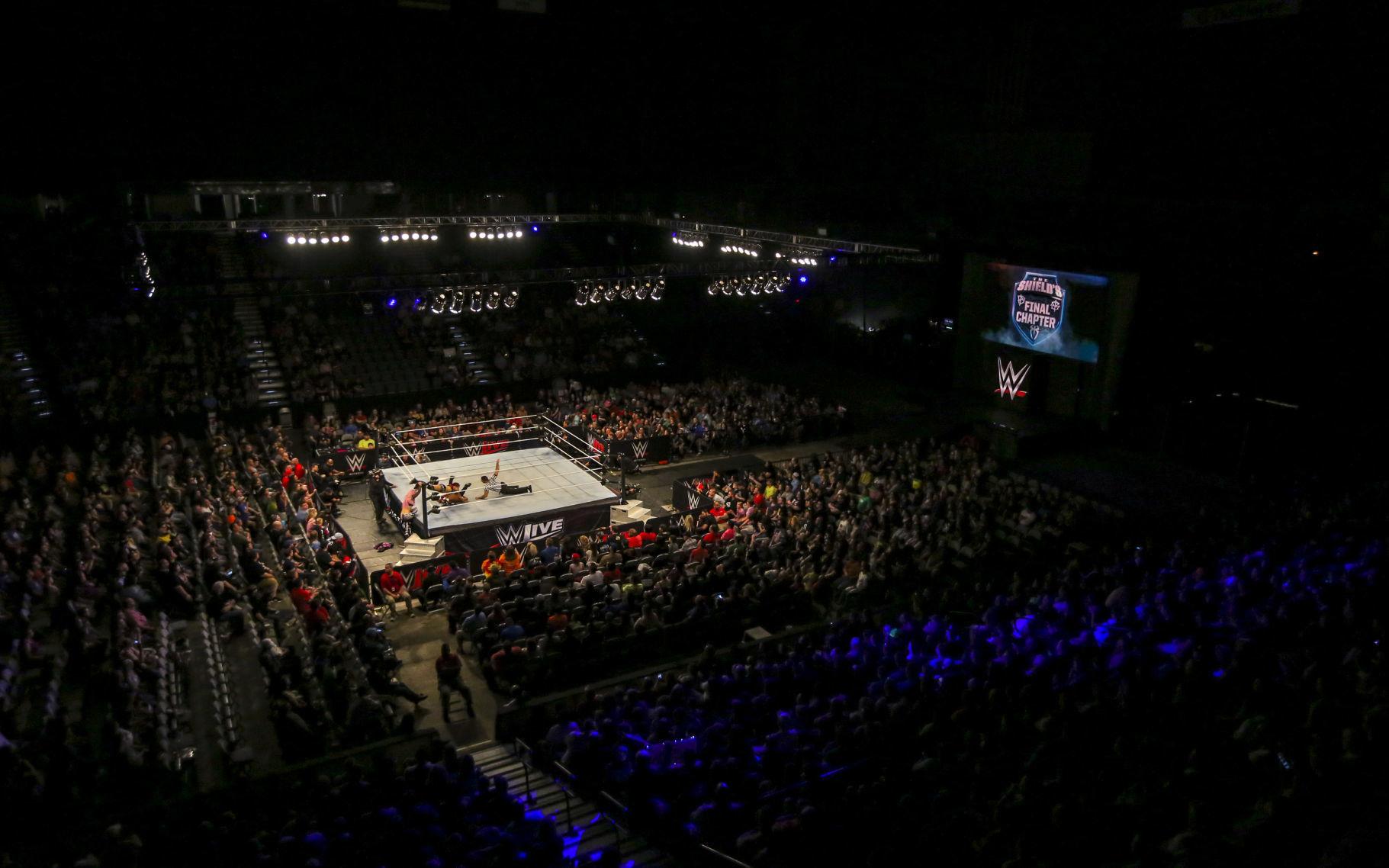 Photos WWE at the TaxSlayer Center in Moline