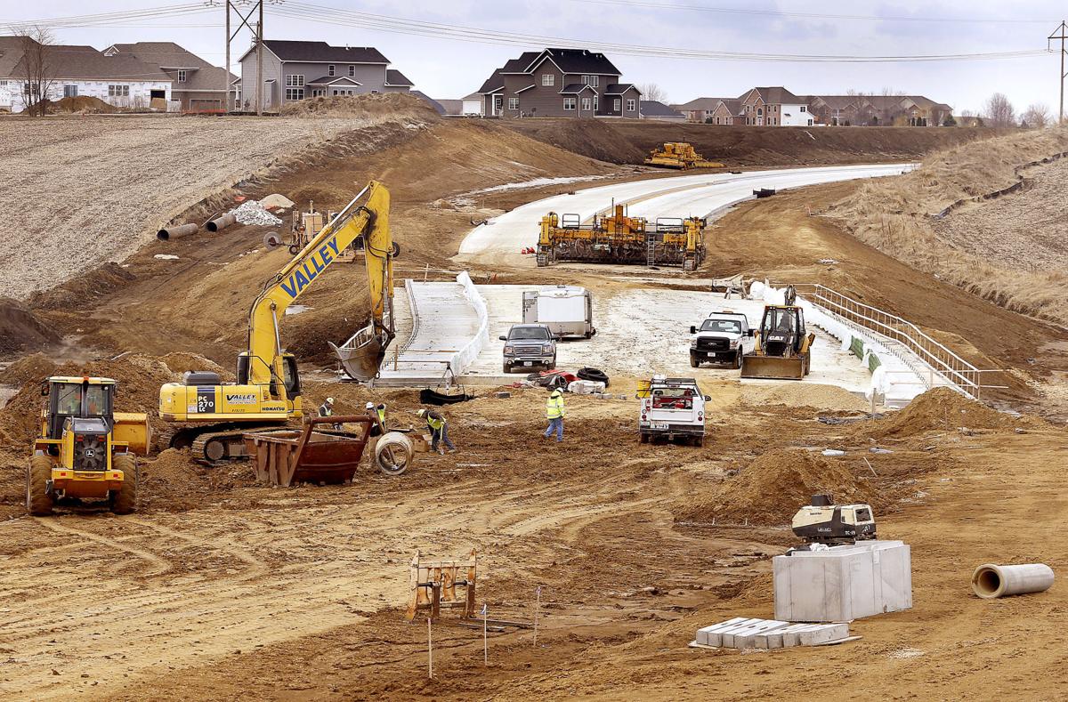 Finish line in sight for Veterans Memorial Parkway Government and