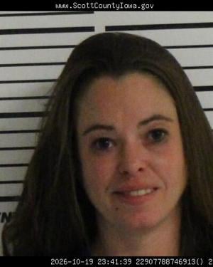 Woman charged with child endangerment after car crash