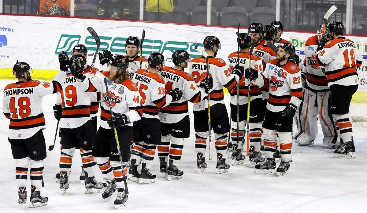 042217-mallards-komets-gm5-011